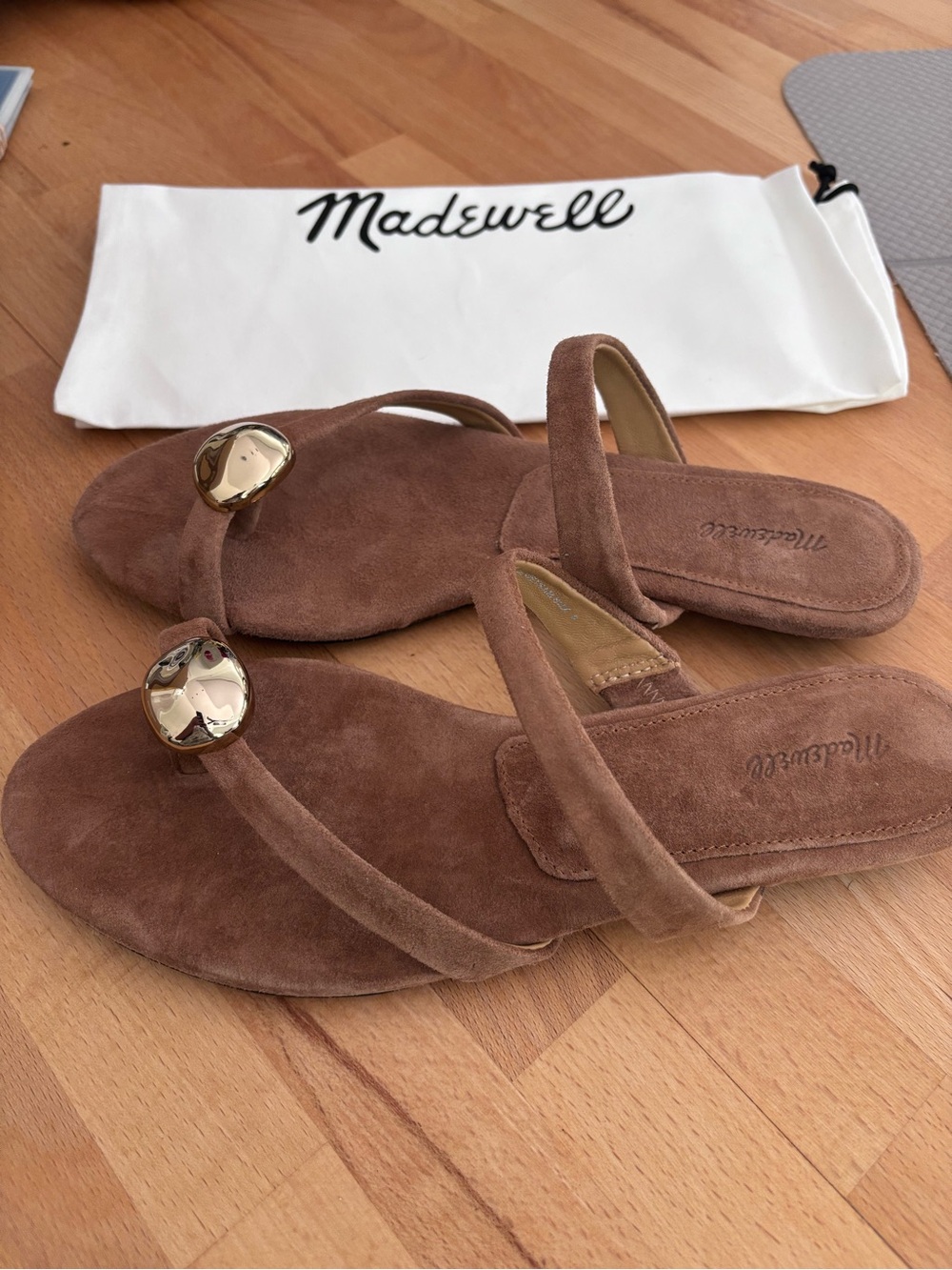Madewell Brown Suede Thong Sandals with Gold Accent - Picture 3 of 5